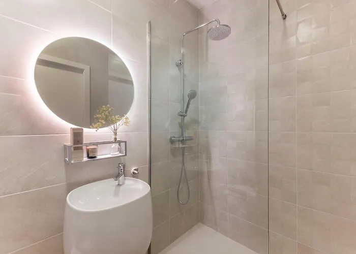 Homeclub Design And Comfort Near The Center I Apartment Málaga